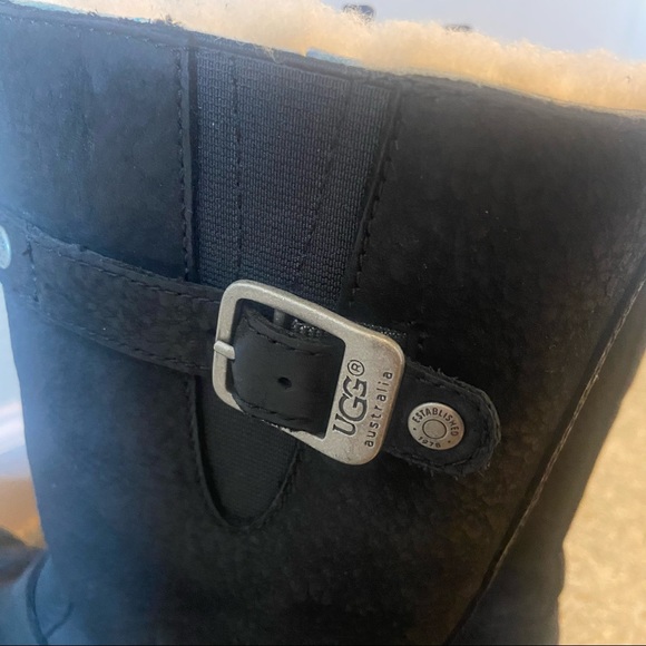 Ugg Boots - Picture 4 of 6